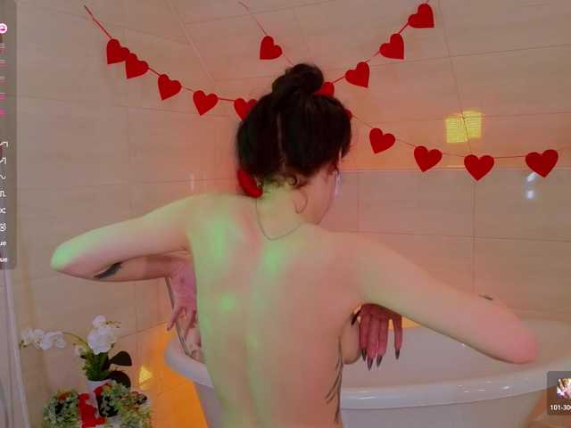 adet1a's BongaCams show and profile