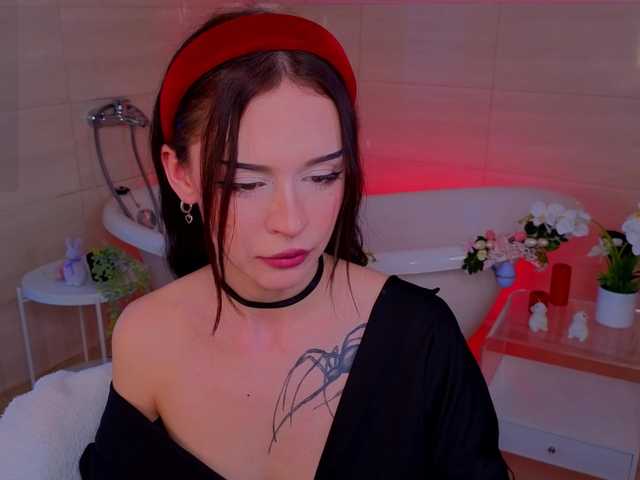 adet1a's BongaCams show and profile