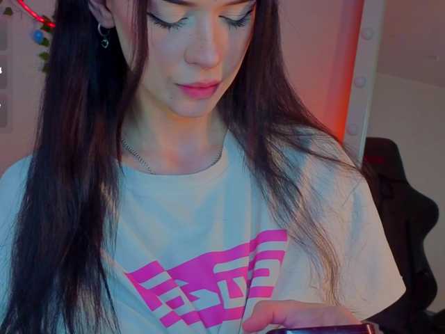 adet1a's BongaCams show and profile