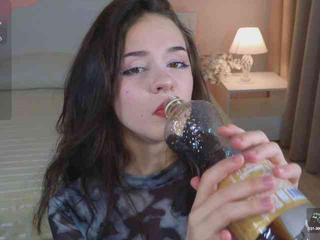 adet1a Live Webcam on BongaCams