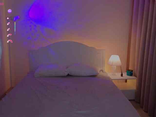 adet1a Live Webcam on BongaCams