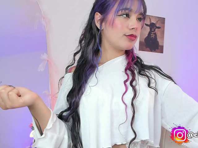 chloeevans's BongaCams show and profile