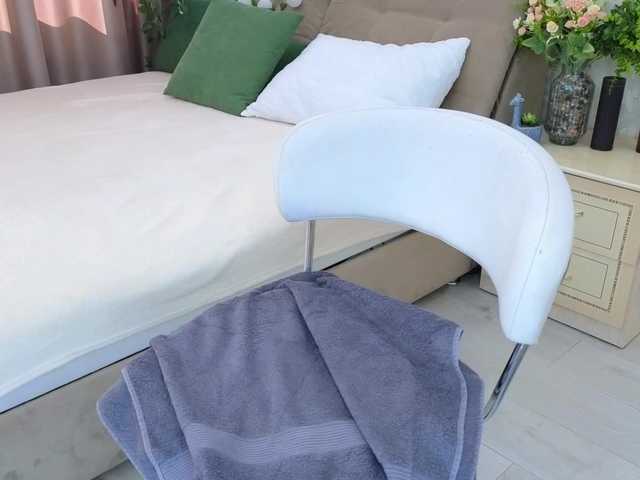 Baby-Mary's BongaCams show and profile