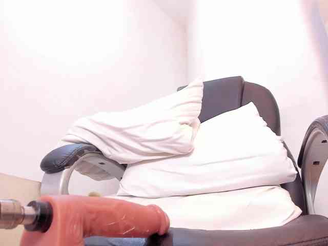 amber-yours webcam