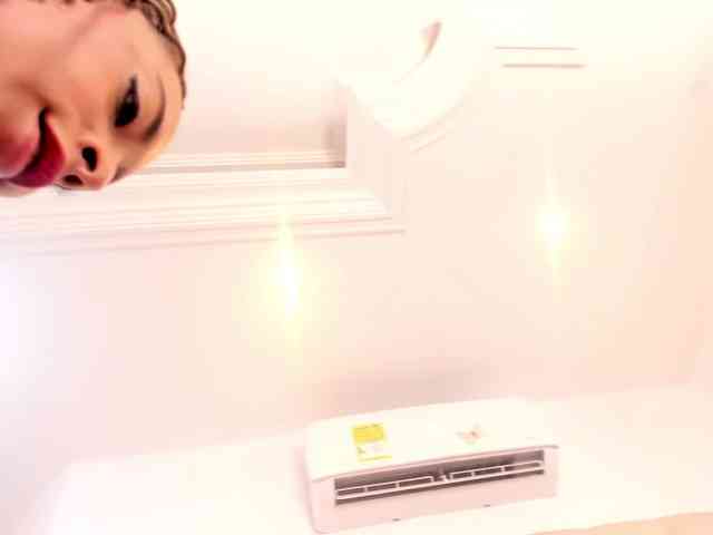 amber-yours webcam
