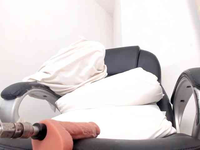 amber-yours webcam