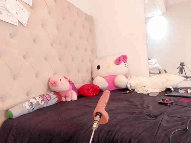 amber-yours webcam