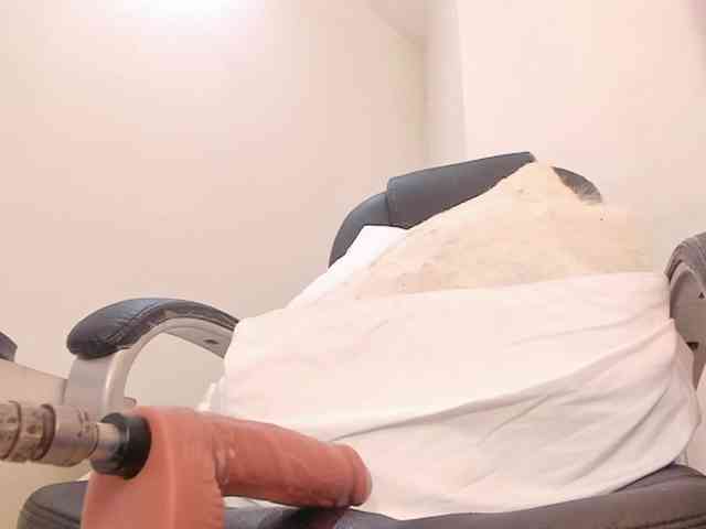 amber-yours webcam
