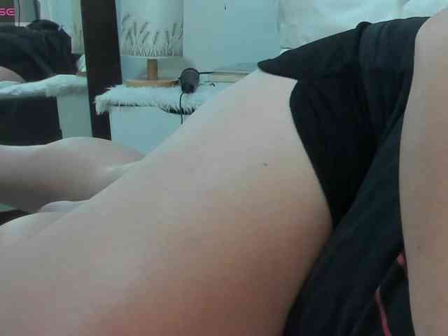 MiaOliviaHermosa webcam