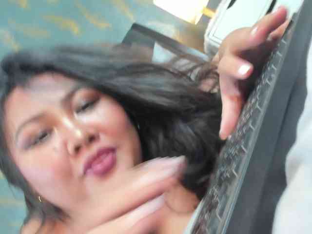 MiaOliviaHermosa webcam