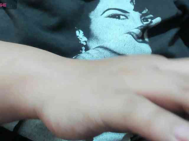 MiaOliviaHermosa webcam