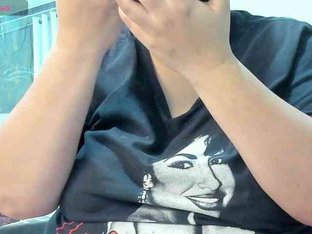 MiaOliviaHermosa MiaOliviaHermosa