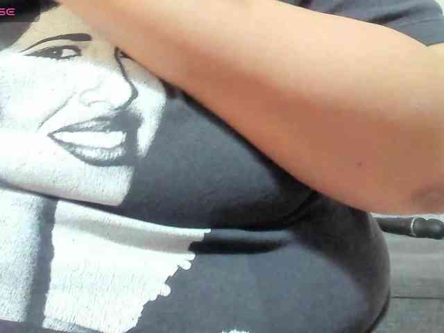 MiaOliviaHermosa webcam