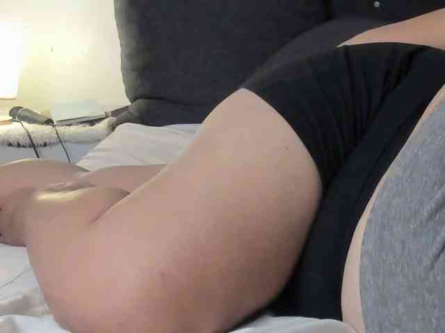 MiaOliviaHermosa webcam