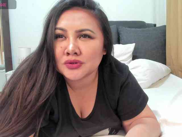 MiaOliviaHermosa webcam