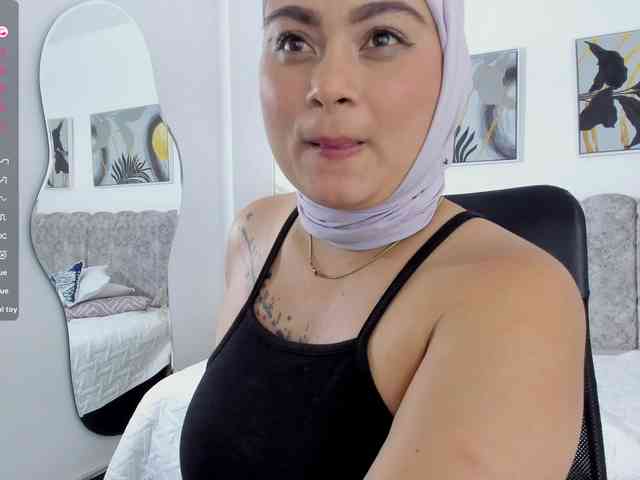 azaharaa webcam