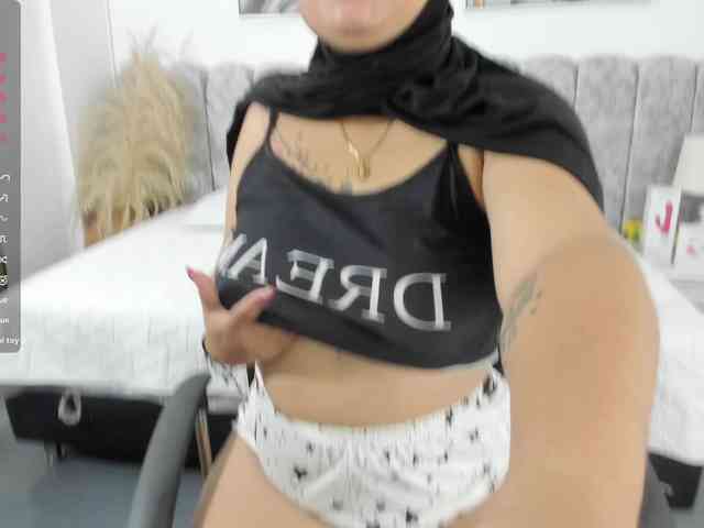 azaharaa webcam