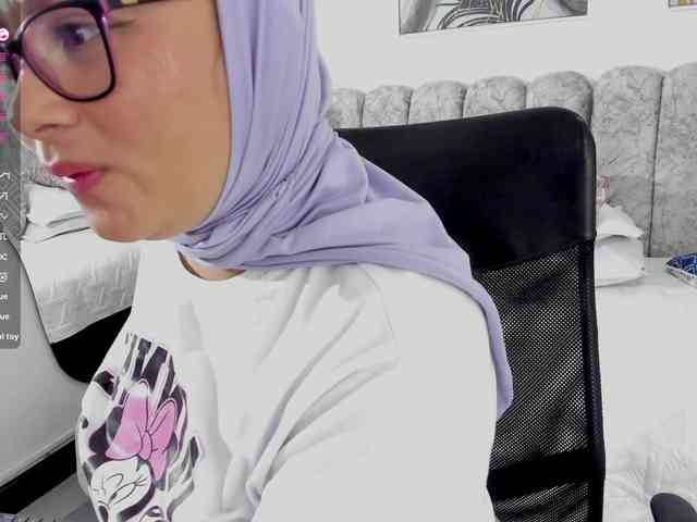 azaharaa webcam