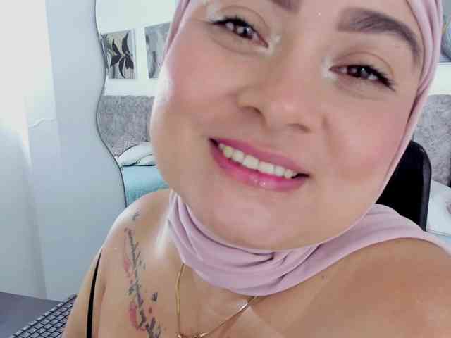 azaharaa webcam