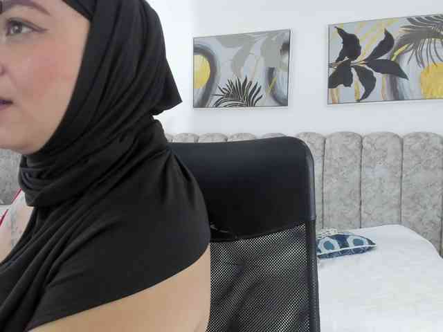 azaharaa webcam