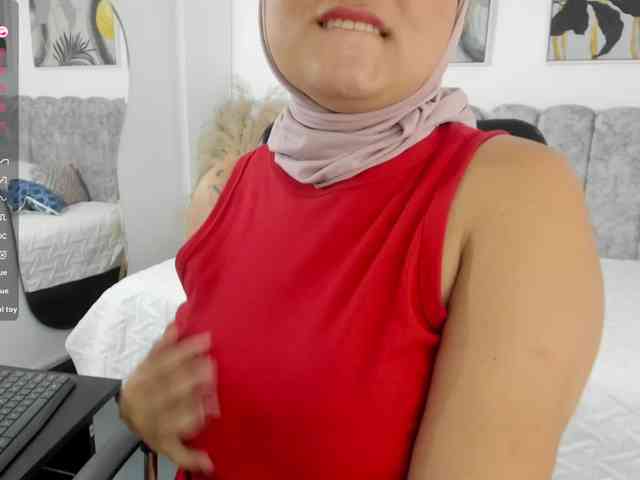 azaharaa webcam