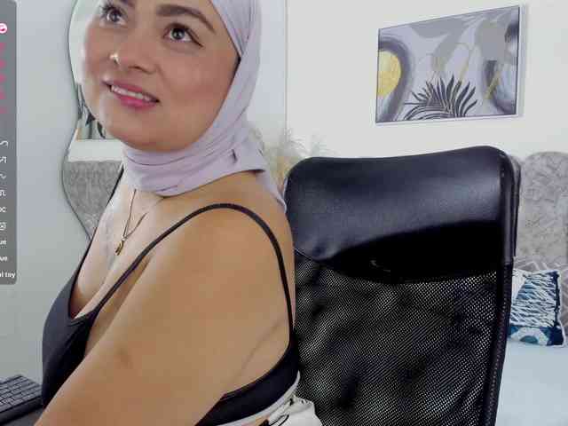 azaharaa webcam
