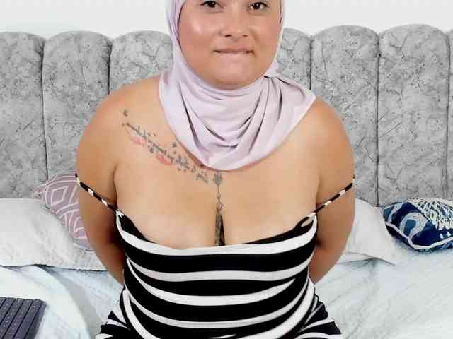 azaharaa webcam