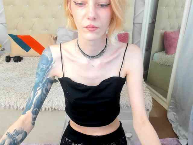 VikkaContessa webcam