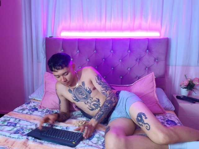 MidniightLove webcam