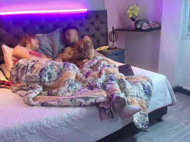 MidniightLove webcam