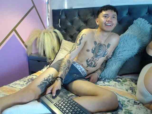 MidniightLove webcam
