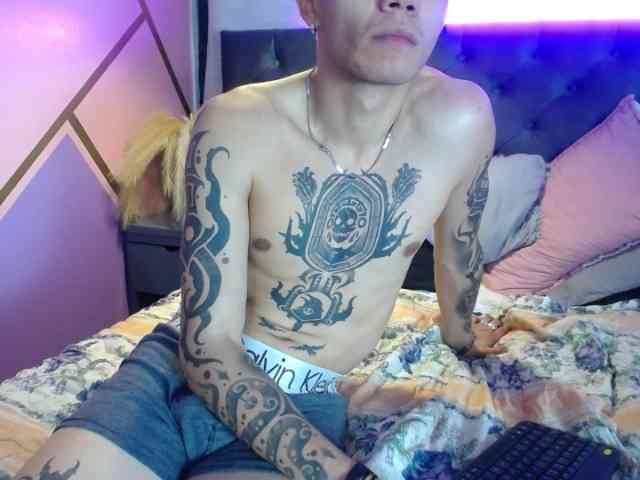 MidniightLove webcam