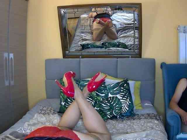 EmiMattShow webcam