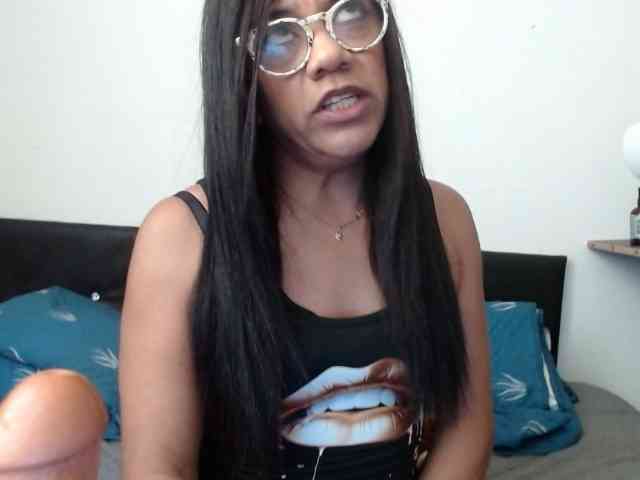EroticMelissa webcam