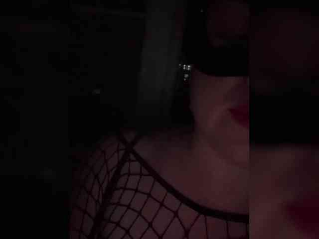 MariKisss webcam