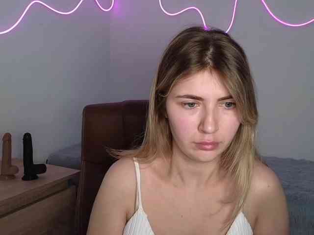 spoiledhottie Live Webcam on BongaCams