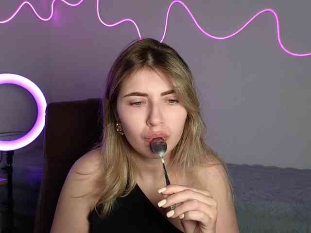 spoiledhottie webcam