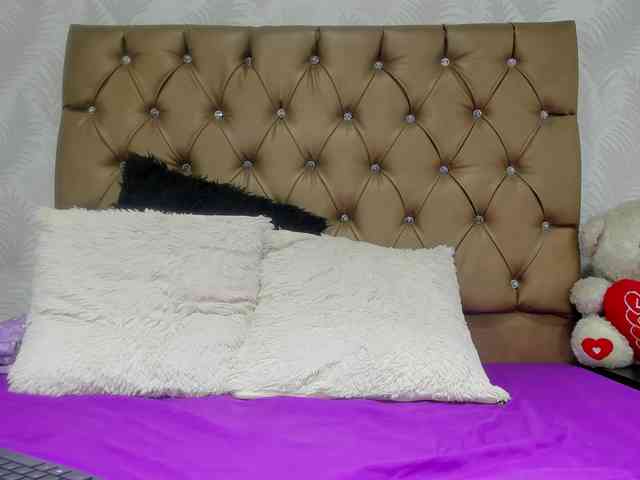 yesicacharlote webcam