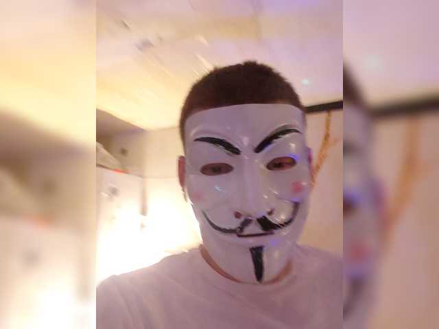 DiVona's BongaCams show and profile