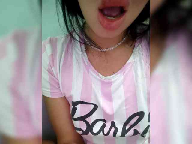 DiVona Live Webcam on BongaCams