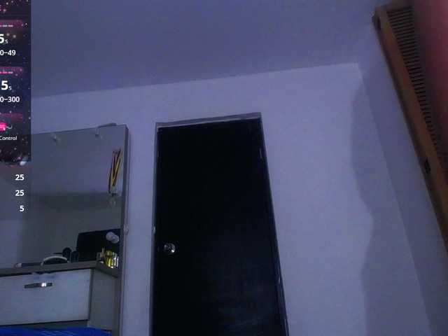 latinpetite's BongaCams show and profile