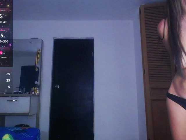 latinpetite's BongaCams show and profile