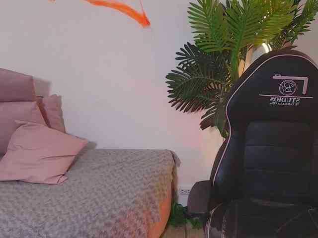 BELLA-TAY webcam