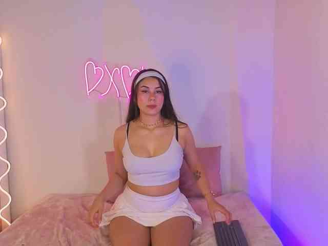 BELLA-TAY webcam