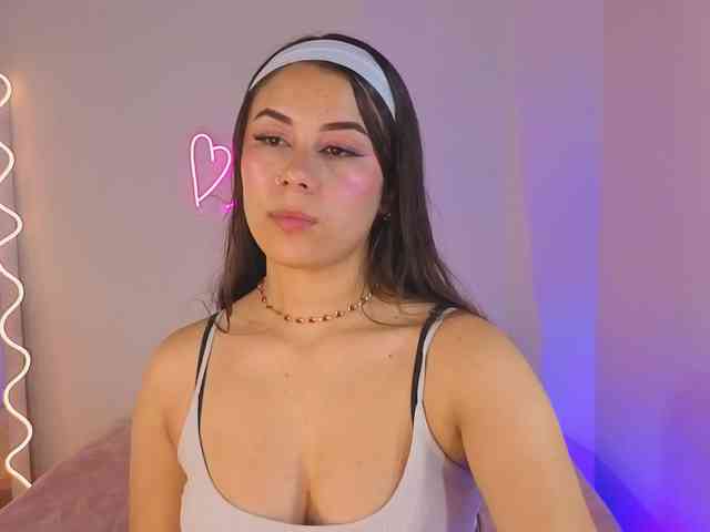 BELLA-TAY webcam