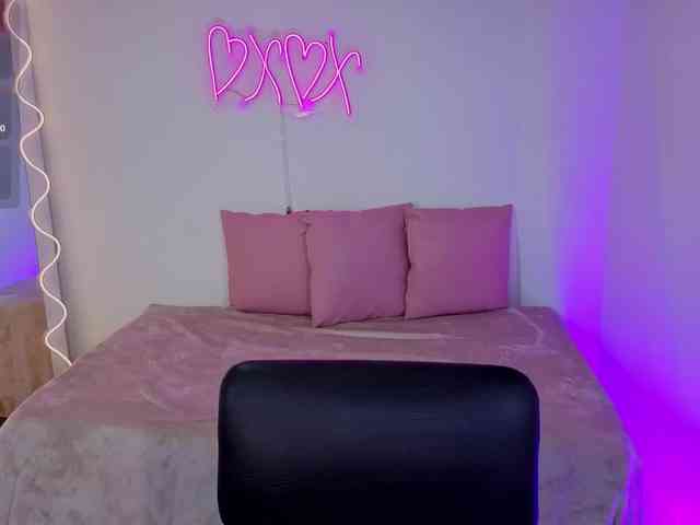 BELLA-TAY webcam