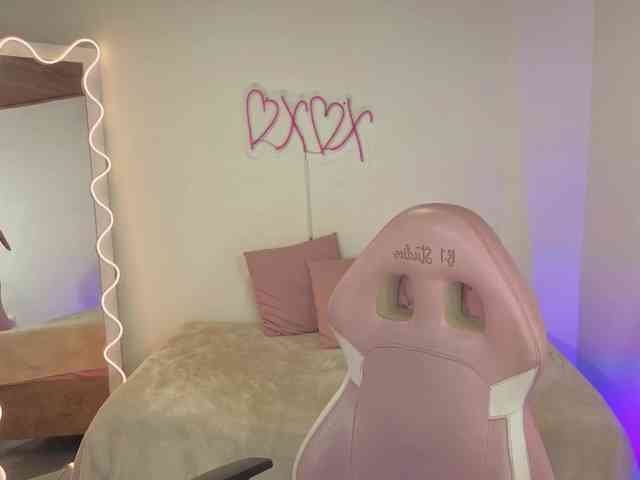 BELLA-TAY webcam