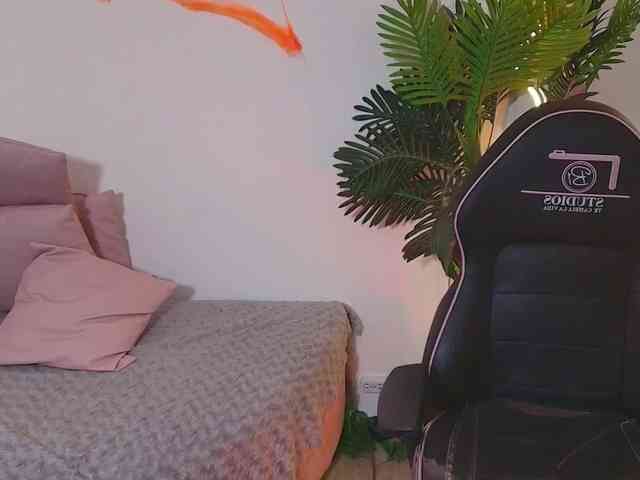 BELLA-TAY webcam