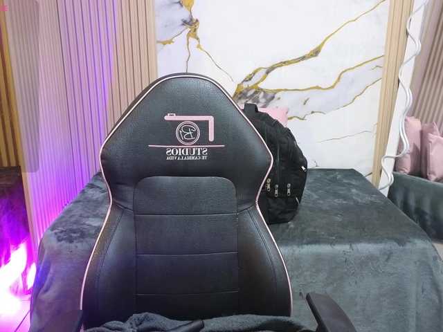 Lexy-tay's BongaCams show and profile