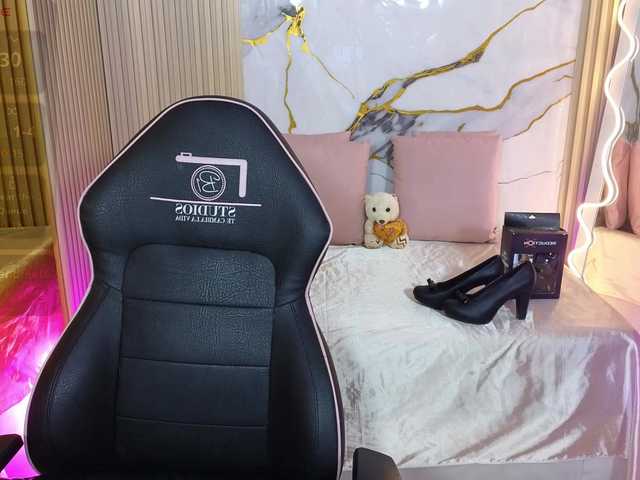 Lexy-tay's BongaCams show and profile